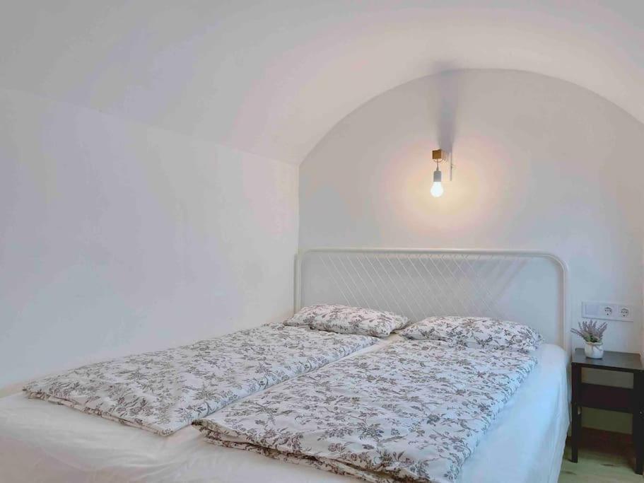 C Downtown Cozy Family Loft Apartment บูดาเปสต์ ภายนอก รูปภาพ